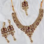 Beautiful Jewelry Set With Earring & Matha Patti (Code:7795) - Image 2