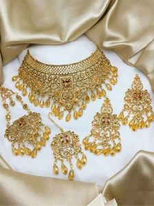 Antique Golden Pearl Wedding Necklace Jewelry Set With Earrings, Jhumar And Teeka (Code:14556)