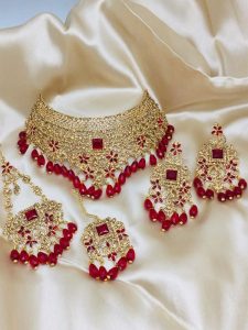 Maroon Pearl Golden Wedding Necklace Jewelry Set With Earrings, Jhumar And Teeka (Code:14565)