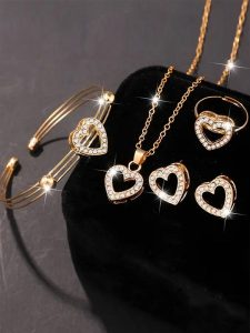 Beautiful Zircon Heart Shaped Combo Jewelry Gift Set (Code:22758)