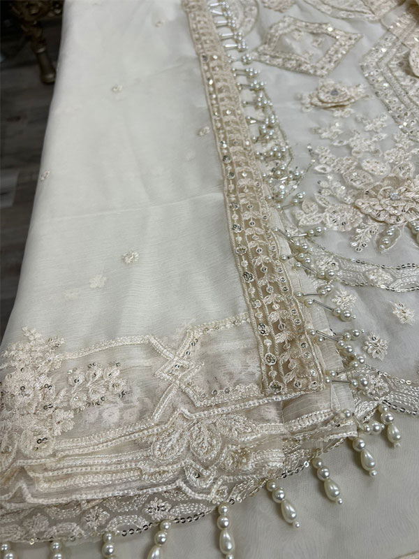 BAROQUE Chiffon Heavy Embroidered Dress With Embroidered Chiffon Dupatta (Unstitched) (Code:31582) - Image 5